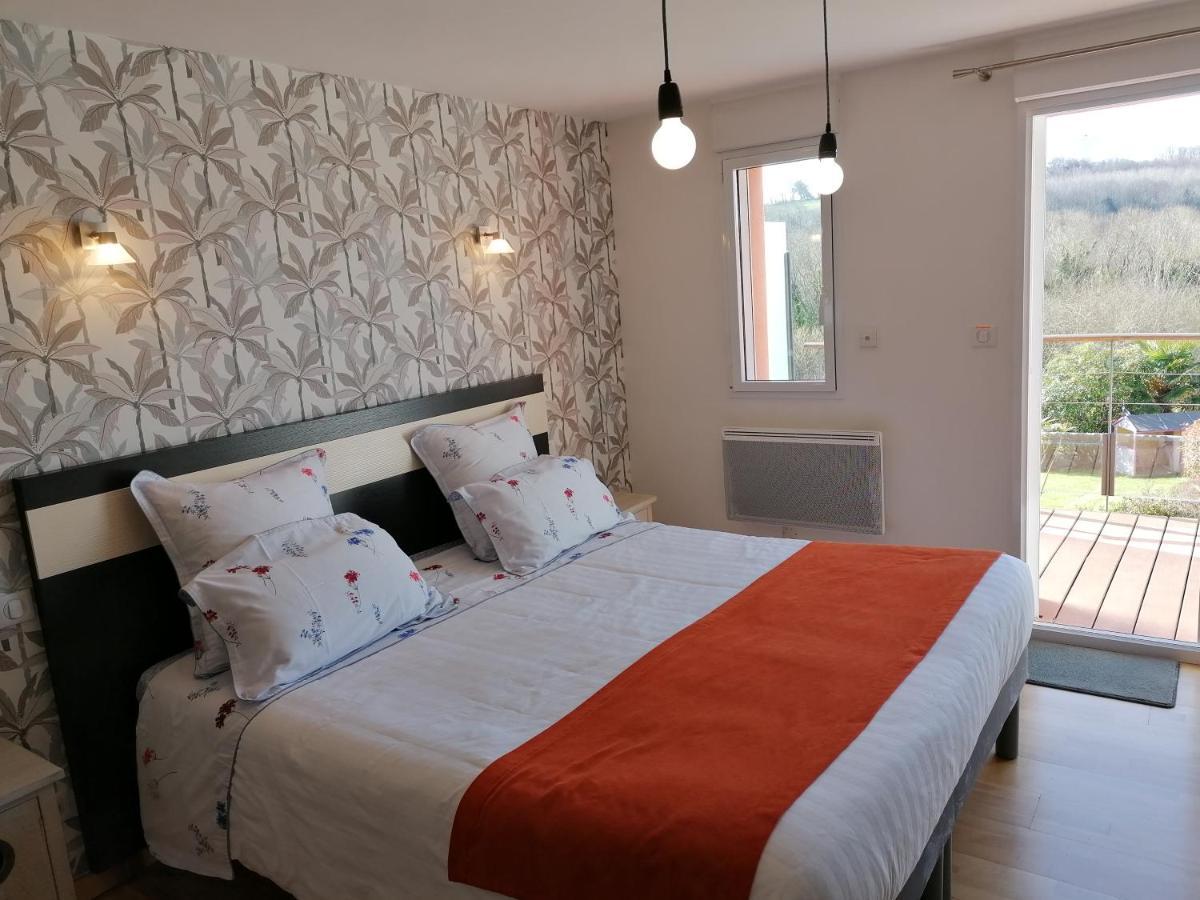 Les Terrasses Du Ris Bed & Breakfast Douarnenez Bagian luar foto