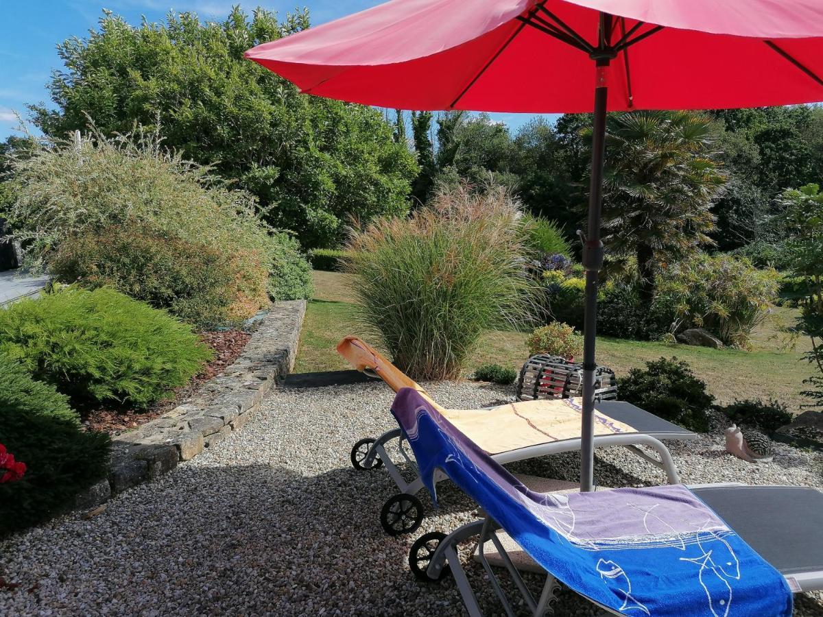 Les Terrasses Du Ris Bed & Breakfast Douarnenez Bagian luar foto